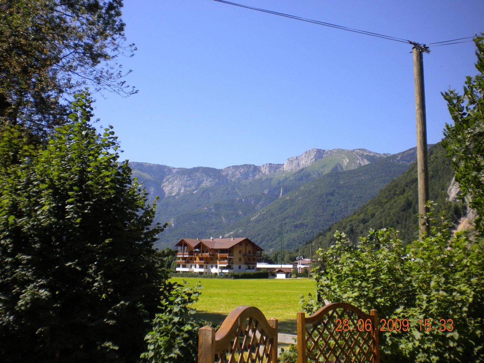 Gite Les Mesanges Thones Bagian luar foto